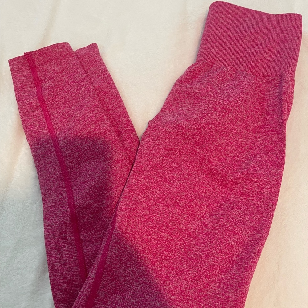 NVGTN Scrunch Leggings